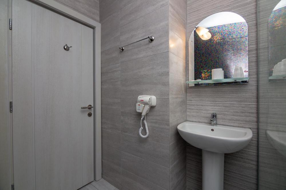 Triple Room with Lake View